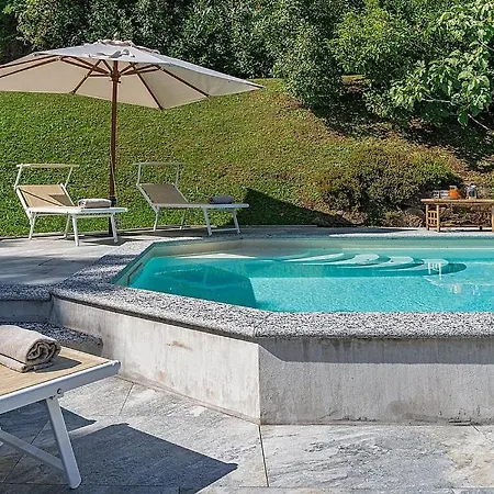 San Siro Sleeps 8 Pool Air Con Wifi Villa