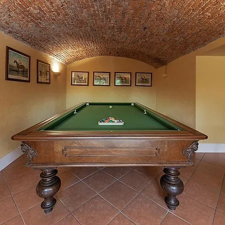 San Siro Sleeps 8 Pool Air Con Wifi