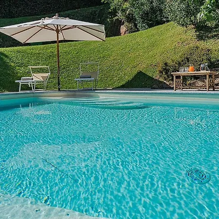 Villa San Siro Sleeps 8 Pool Air Con Wifi San Siro (Lombardy)